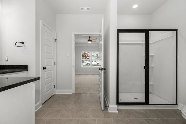 528 Rohan Drive, Murfreesboro, TN 37129