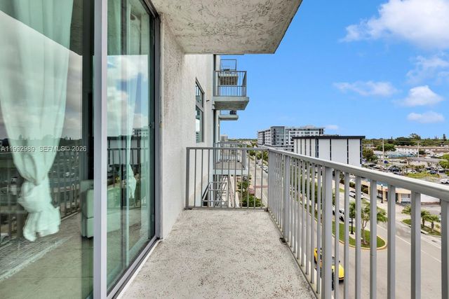 140 S Dixie Hwy 403, Hollywood, FL 33020