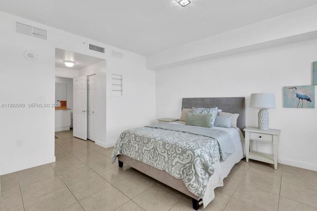 140 S Dixie Hwy 403, Hollywood, FL 33020