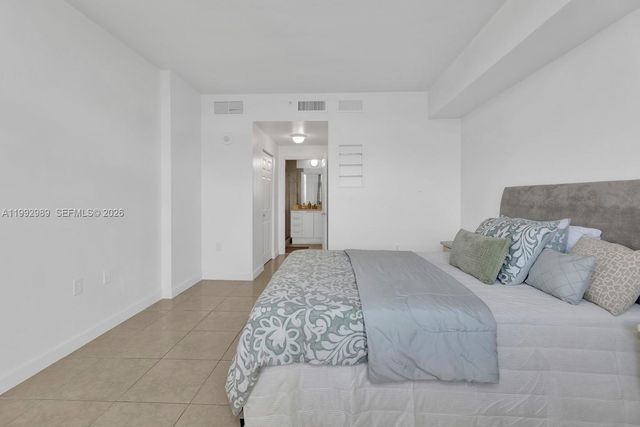 140 S Dixie Hwy 403, Hollywood, FL 33020