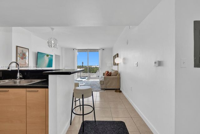 140 S Dixie Hwy 403, Hollywood, FL 33020