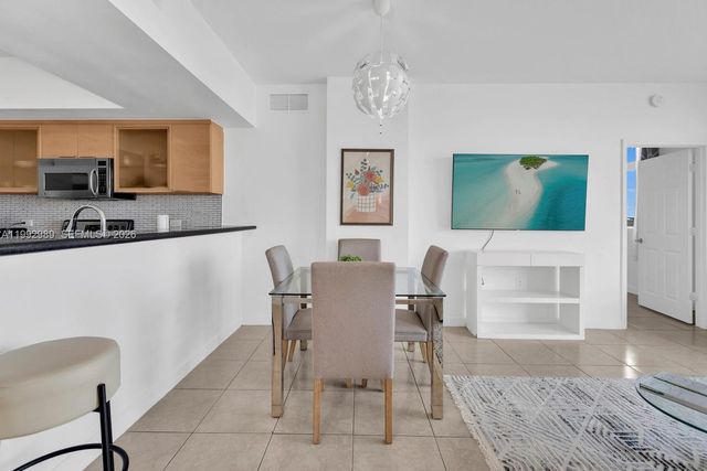 140 S Dixie Hwy 403, Hollywood, FL 33020