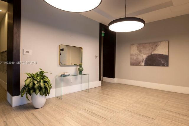 140 S Dixie Hwy 403, Hollywood, FL 33020