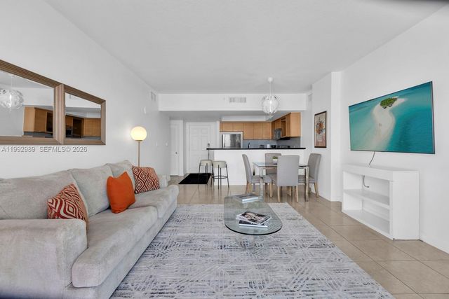 140 S Dixie Hwy 403, Hollywood, FL 33020