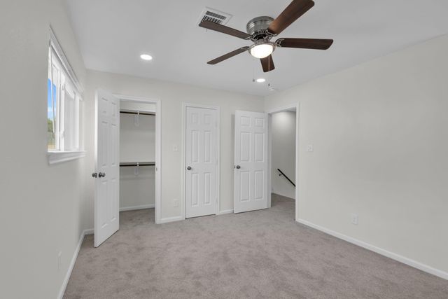6111 Beverly Hill Street 32, Houston, TX 77057