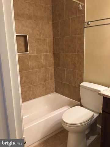 2693 MAPLE RIDGE DR, Woodbridge, VA 22192