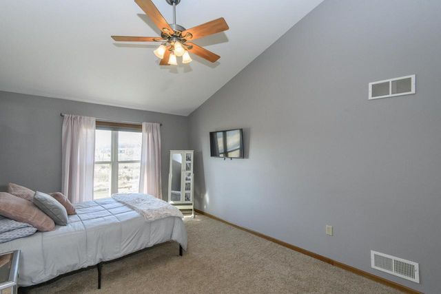 S97W13801 Stonebridge WAY, Muskego, WI 53150