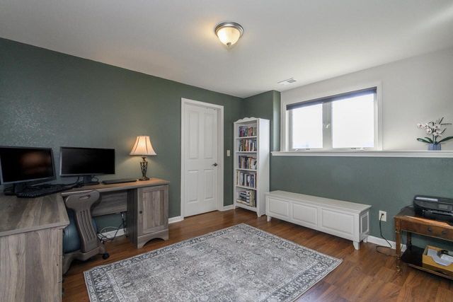 S97W13801 Stonebridge WAY, Muskego, WI 53150