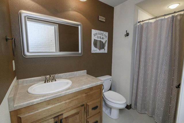 S97W13801 Stonebridge WAY, Muskego, WI 53150