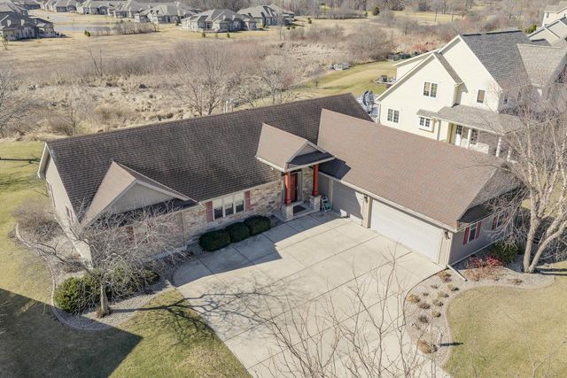 S97W13801 Stonebridge WAY, Muskego, WI 53150