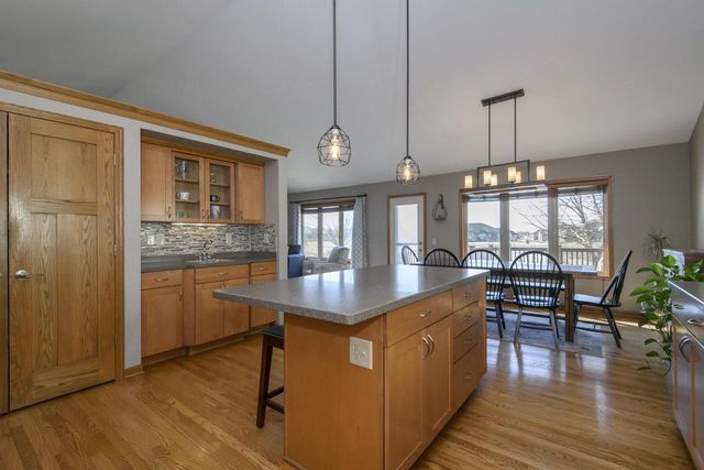 S97W13801 Stonebridge WAY, Muskego, WI 53150