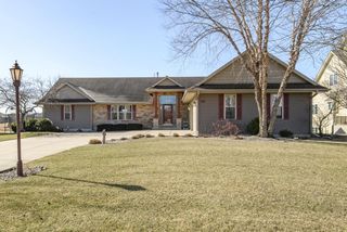 S97W13801 Stonebridge WAY, Muskego, WI 53150