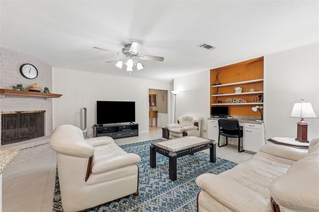 7902 Mobud Drive, Houston, TX 77036