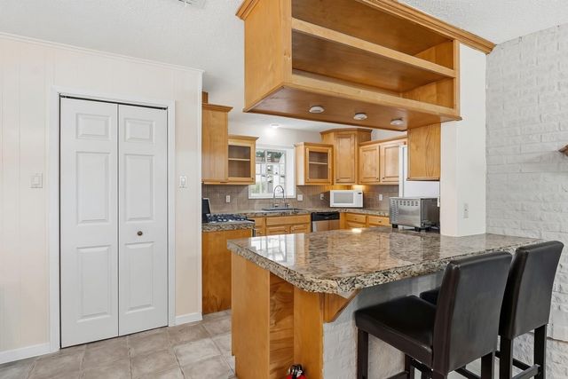 7902 Mobud Drive, Houston, TX 77036