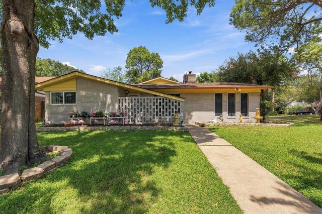 7902 Mobud Drive, Houston, TX 77036