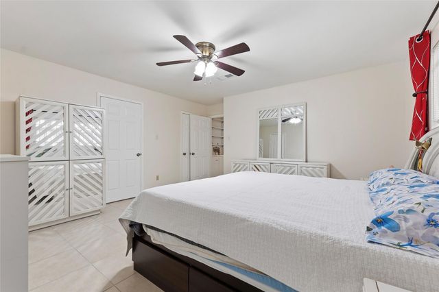 7902 Mobud Drive, Houston, TX 77036