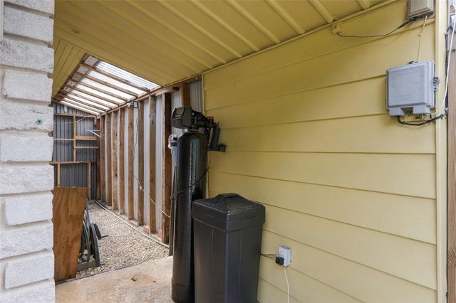 7902 Mobud Drive, Houston, TX 77036