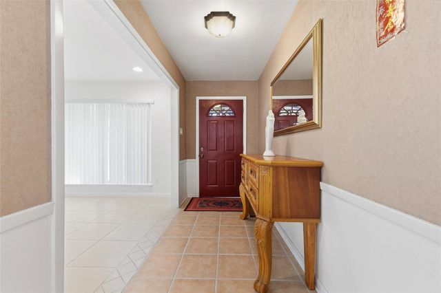 7902 Mobud Drive, Houston, TX 77036