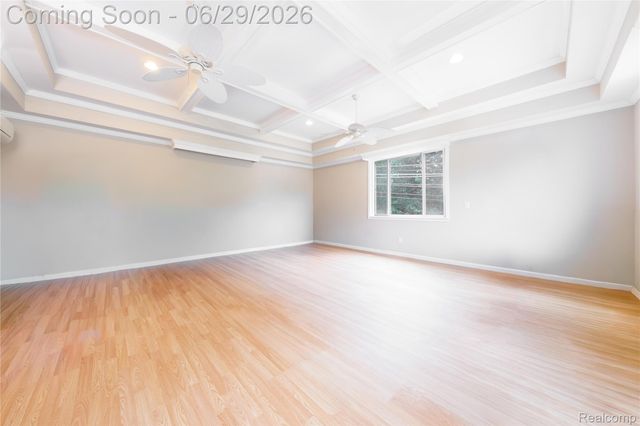 622 Sunningdale Drive, Grosse Pointe Woods, MI 48236