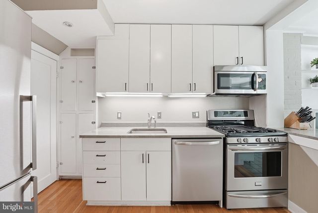 510 26TH RD S, Arlington, VA 22202