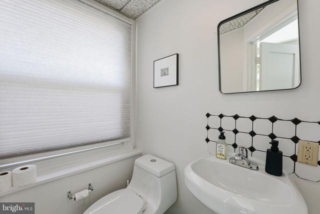 510 26TH RD S, Arlington, VA 22202