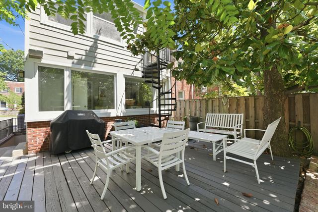510 26TH RD S, Arlington, VA 22202