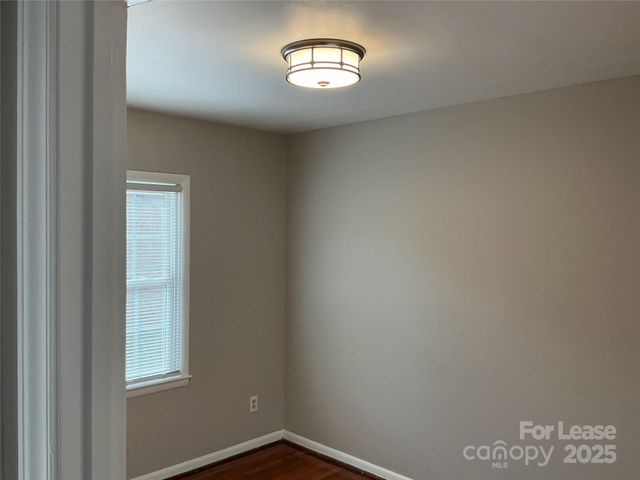 218 Grandin Road 2, Charlotte, NC 28208