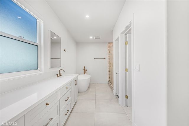 881 N Ford, Fullerton, CA 92832