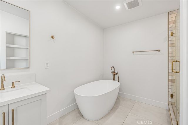 881 N Ford, Fullerton, CA 92832