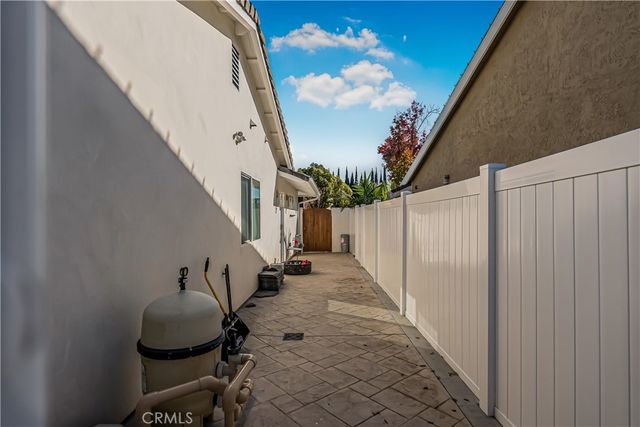 881 N Ford, Fullerton, CA 92832