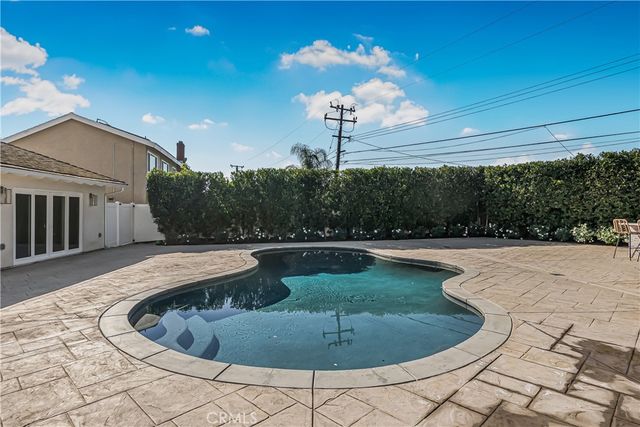 881 N Ford, Fullerton, CA 92832