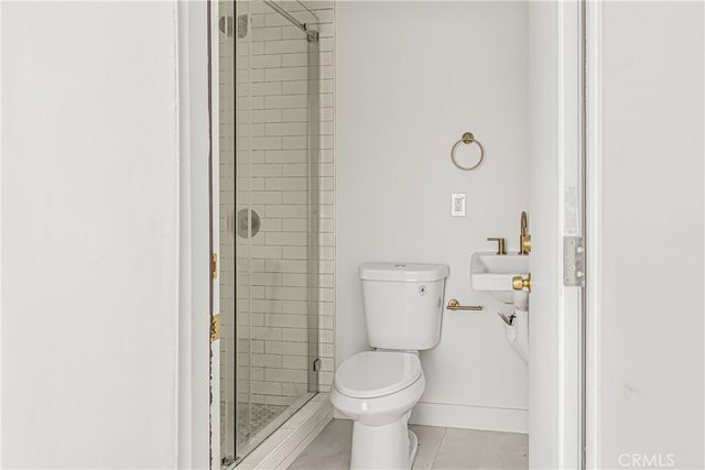 881 N Ford, Fullerton, CA 92832