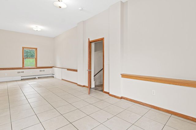 6262 7th Street N, Oakdale, MN 55128