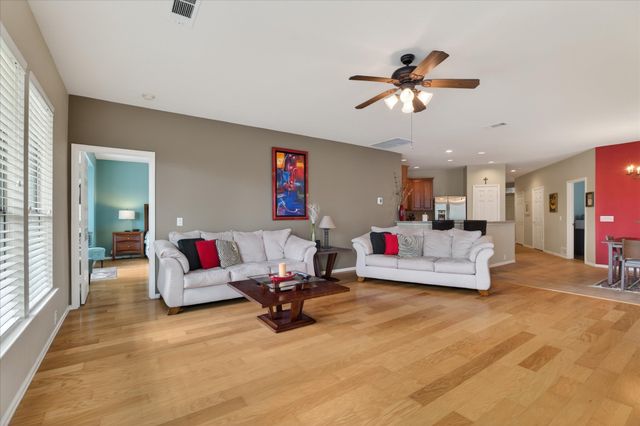 6804 Purbeck Trail, Denton, TX 76210