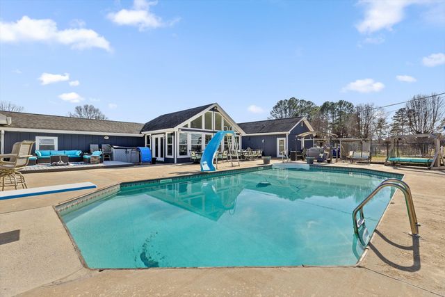 5017 Mcdonald Road, Mcdonald, TN 37353