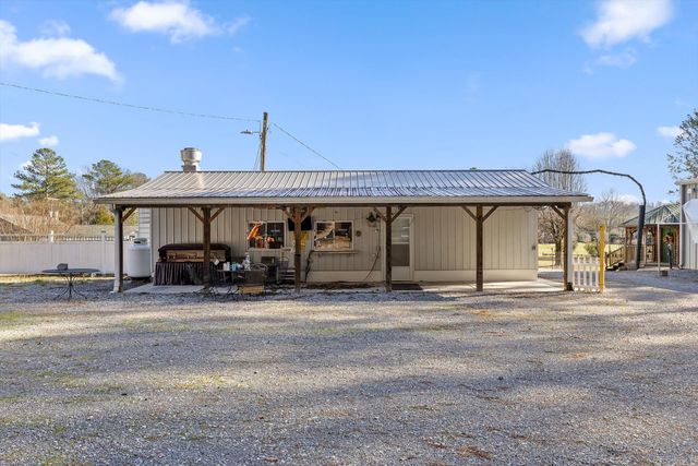 5017 Mcdonald Road, Mcdonald, TN 37353