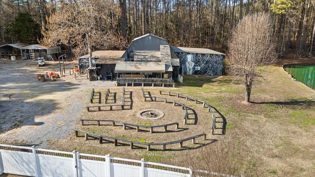 5017 Mcdonald Road, Mcdonald, TN 37353