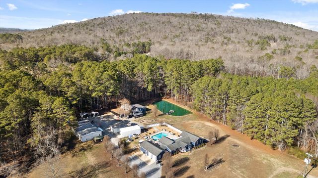 5017 Mcdonald Road, Mcdonald, TN 37353