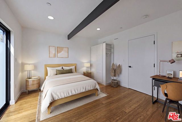 742 Brooks Avenue, Los Angeles, CA 90291