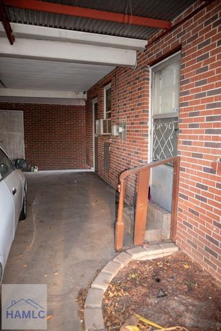 712 Rosedale Ave, Claxton, GA 30417