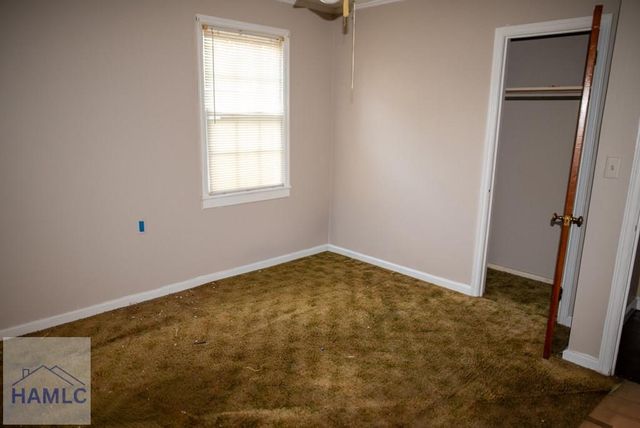 712 Rosedale Ave, Claxton, GA 30417