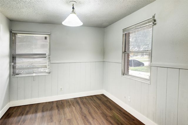 5413 Wedgwood Drive, Fort Worth, TX 76133