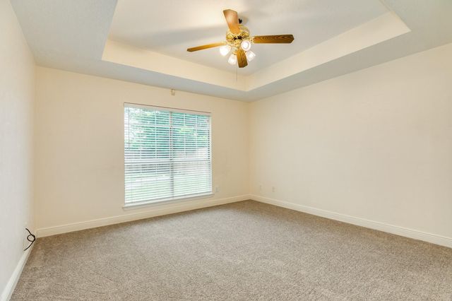 205 Mango Street, Lake Jackson, TX 77566