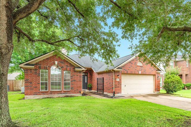205 Mango Street, Lake Jackson, TX 77566