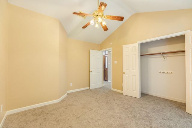 205 Mango Street, Lake Jackson, TX 77566