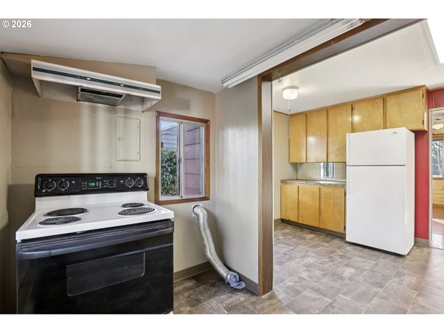 1311 E 32ND Ave, Vancouver, WA 98661