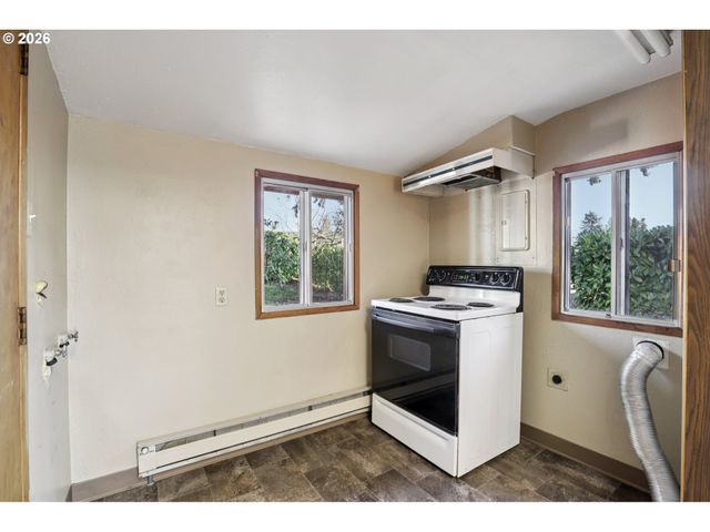 1311 E 32ND Ave, Vancouver, WA 98661