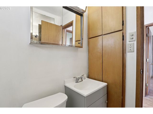 1311 E 32ND Ave, Vancouver, WA 98661