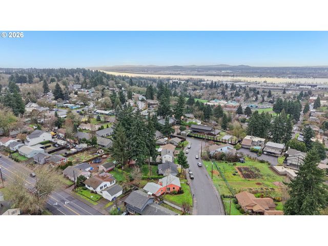 1311 E 32ND Ave, Vancouver, WA 98661