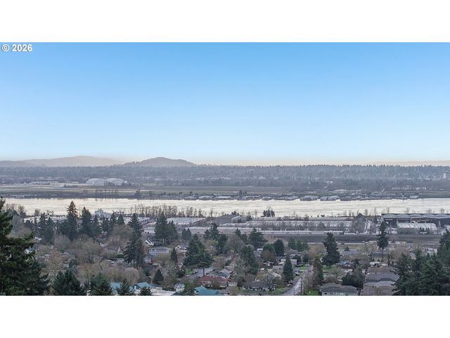 1311 E 32ND Ave, Vancouver, WA 98661